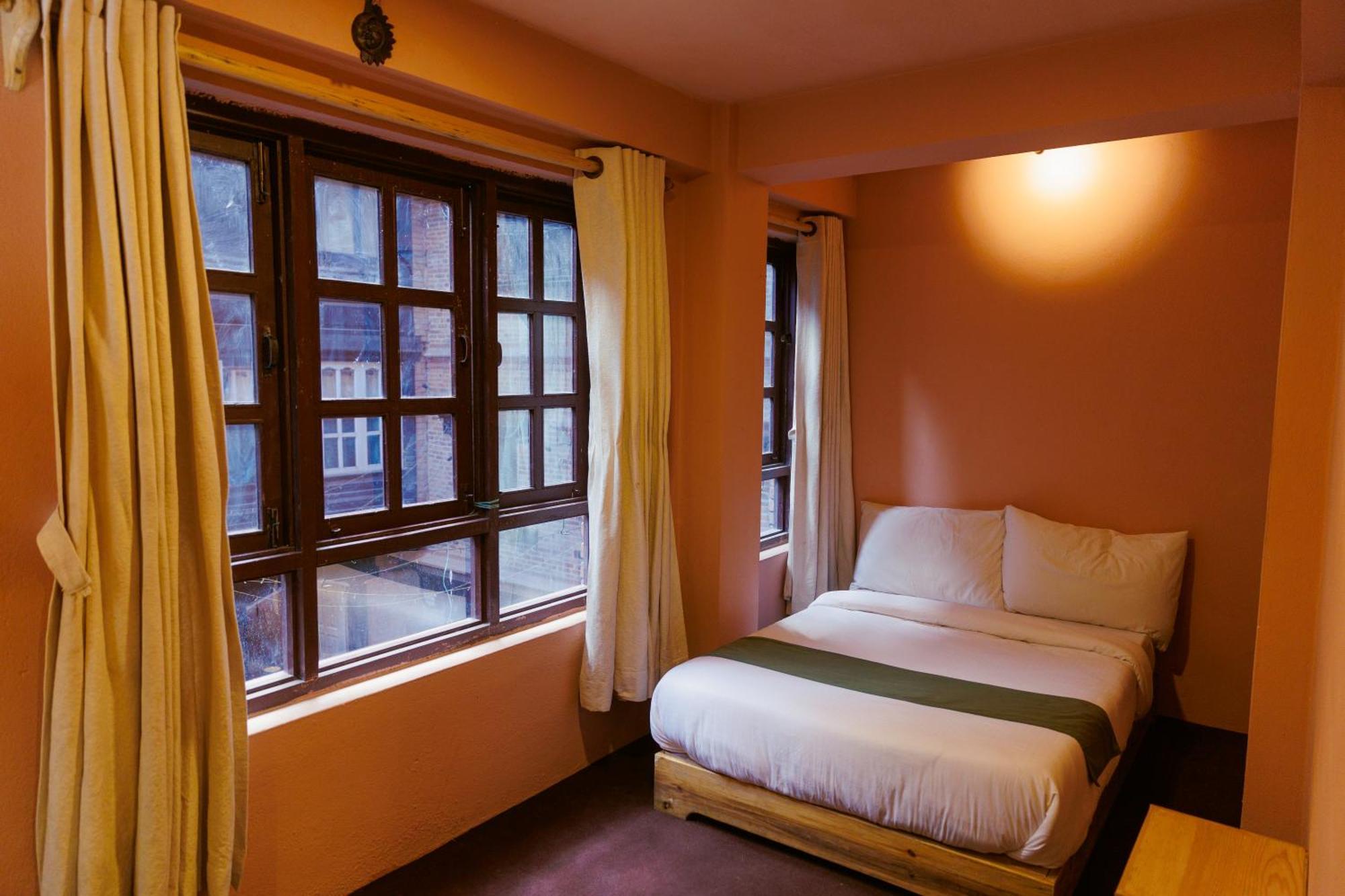 Manju Baha Hotel School Bhatgoan エクステリア 写真